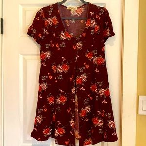 Junior floral dress size large